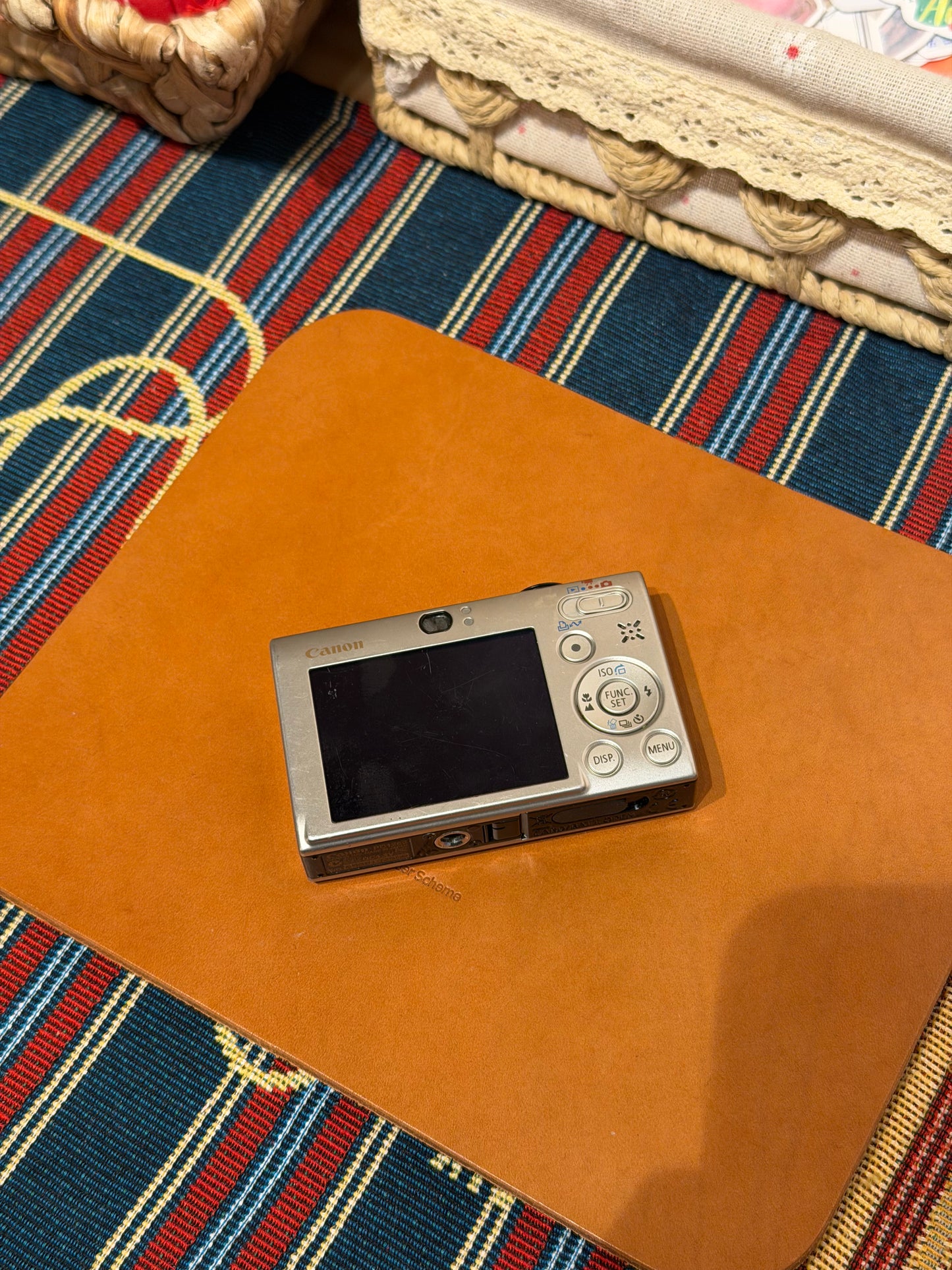 Canon PowerShot SD770 IS / Digital IXUS 85 IS 10MP Silver