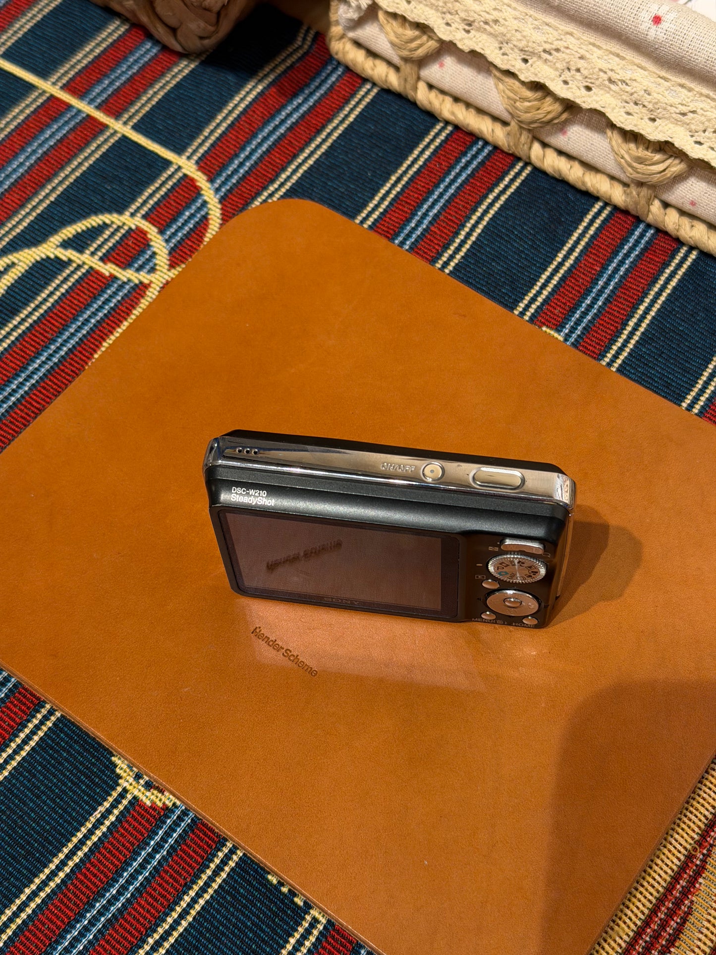 Sony Cyber‑shot DSC‑W210 12.1MP Black