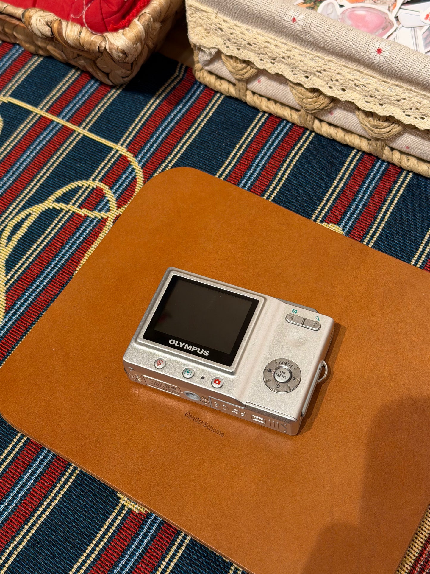 Olympus D-630 Zoom 5MP Silver