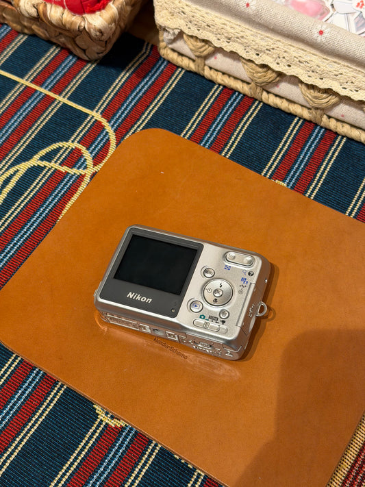 Nikon Coolpix L3 Silver