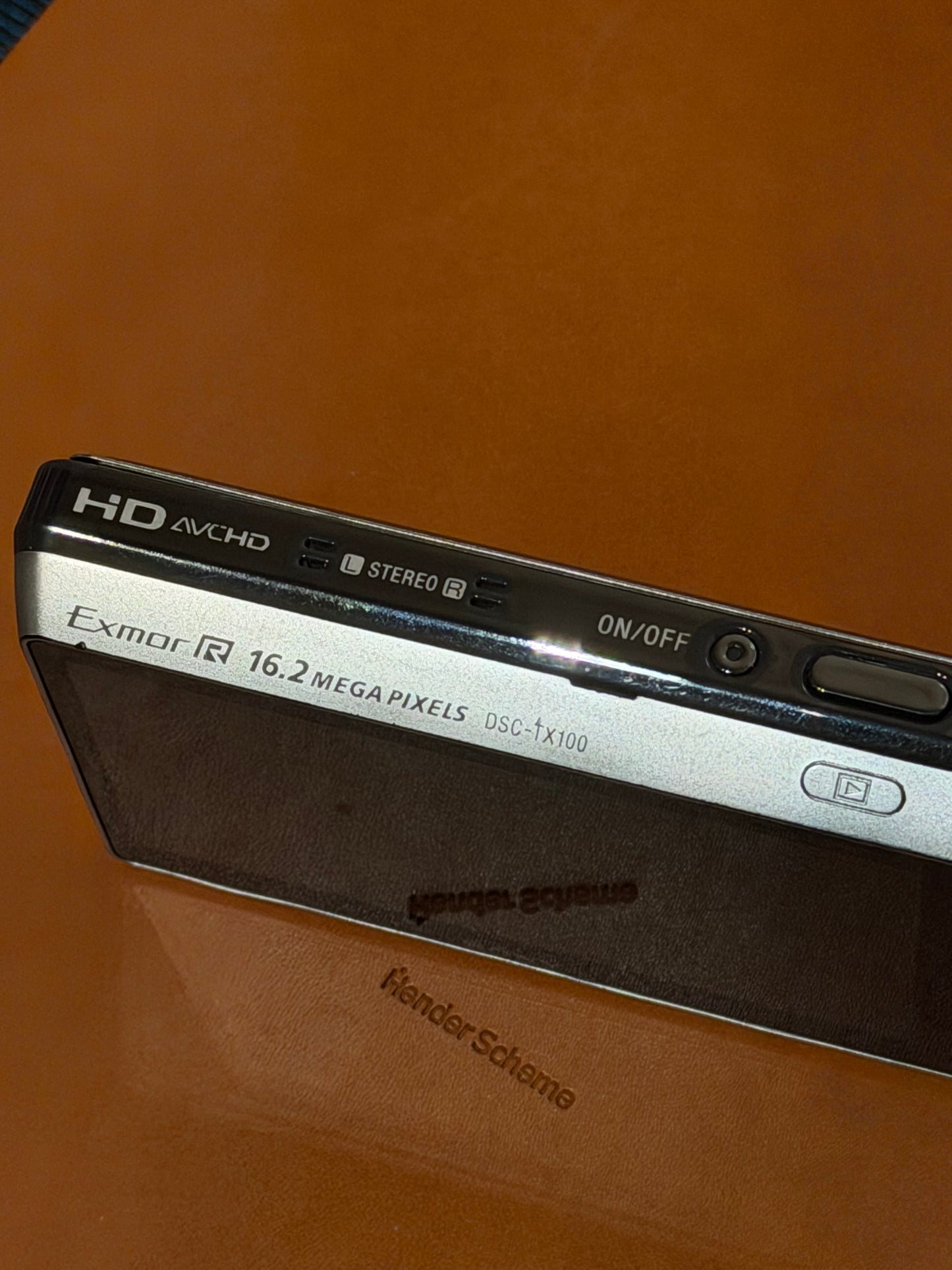 Sony Cyber-shot DSC-TX100 16.2MP Silver