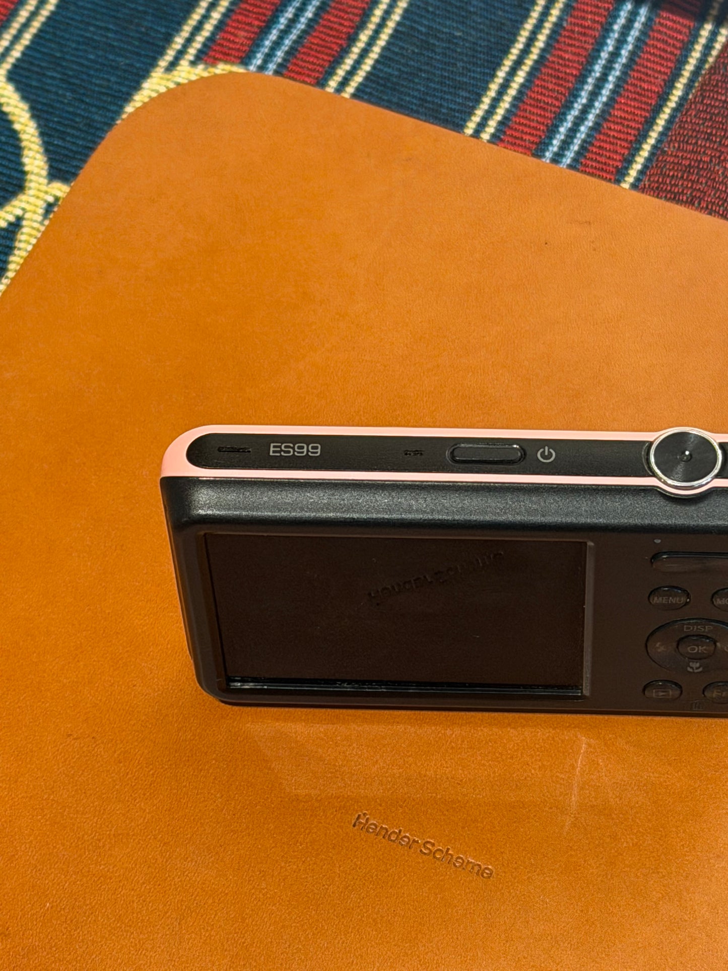 Samsung ES99 16.2MP Pink