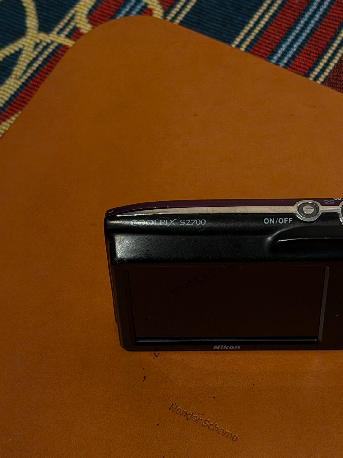 Nikon Coolpix S2700 16MP Purple