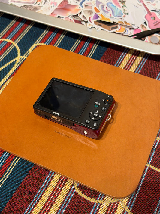 Nikon COOLPIX L28 20.1MP Red