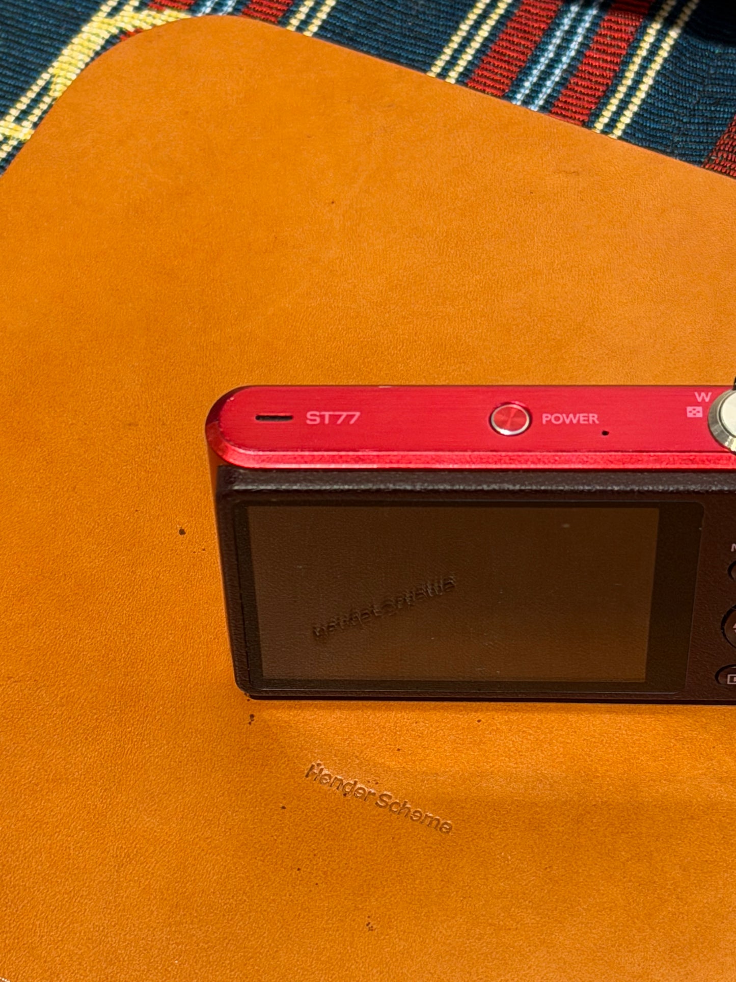 Samsung ST77 16.1MP Red