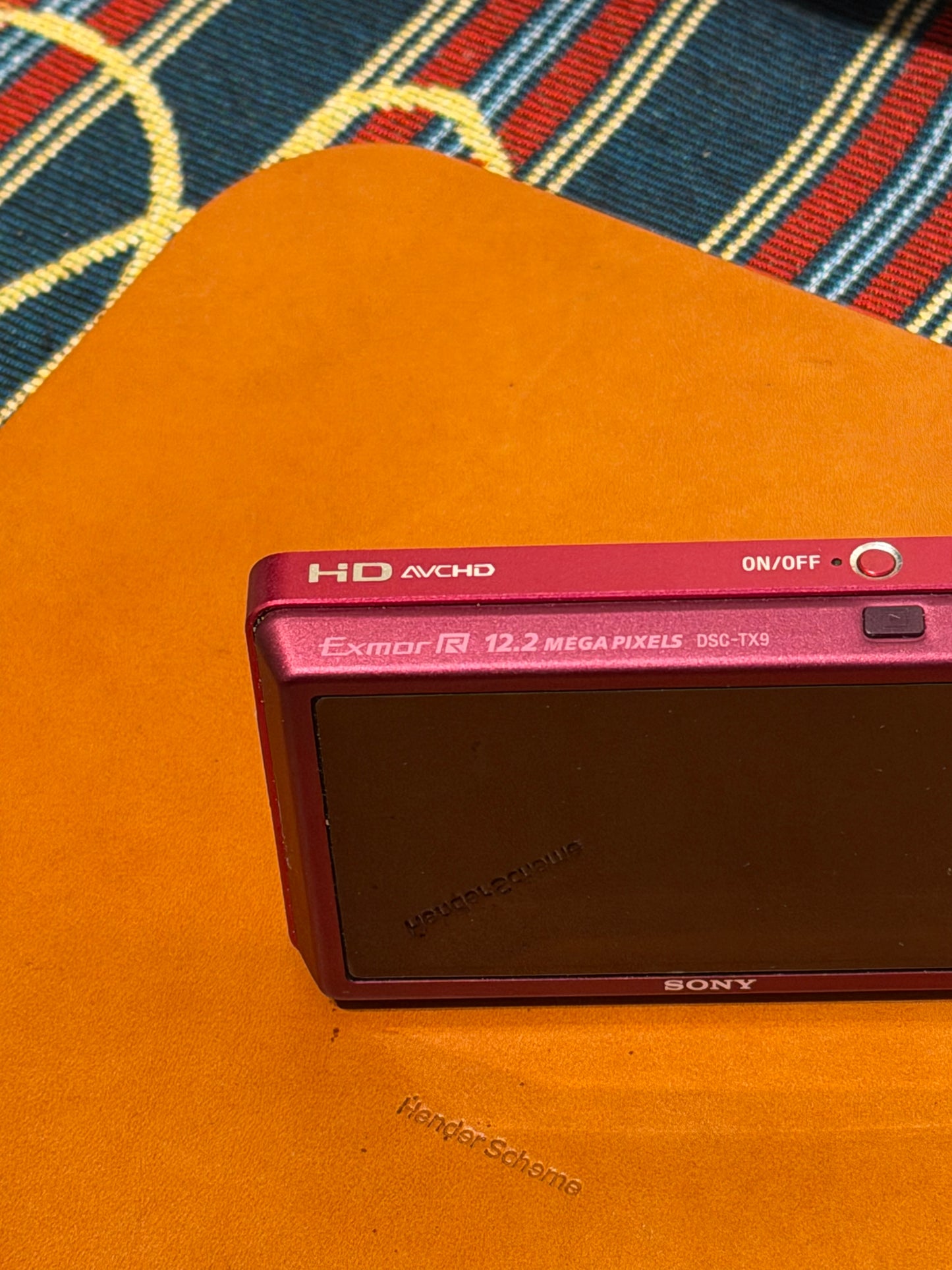 Sony Cyber-shot DSC-TX9 12.2MP Pink