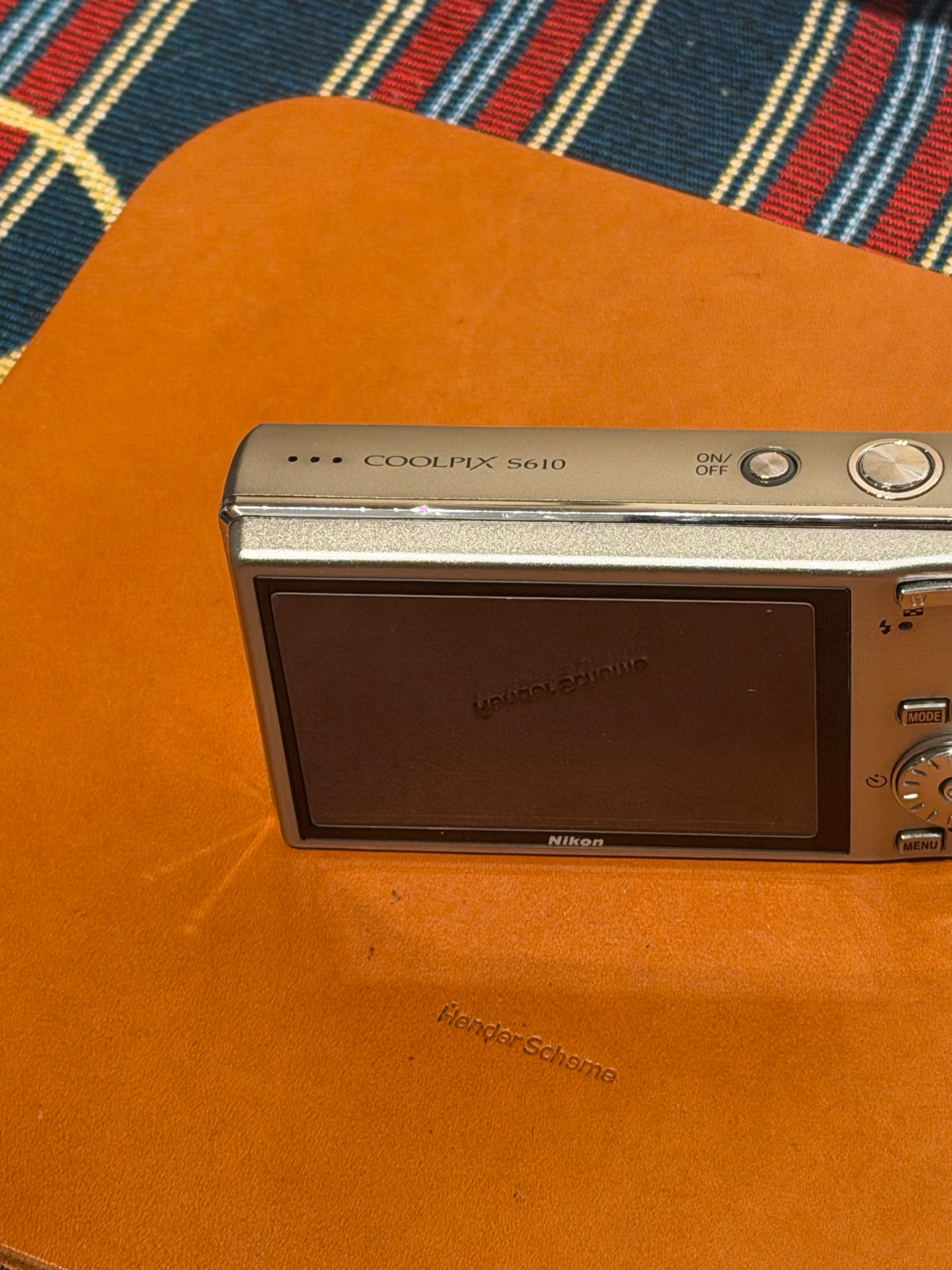 Nikon COOLPIX S610 10MP Silver