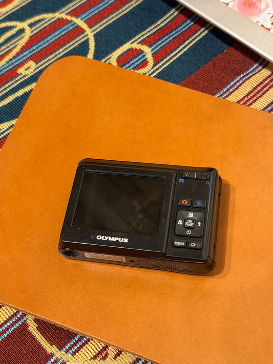 Olympus FE-25 10.0MP Black