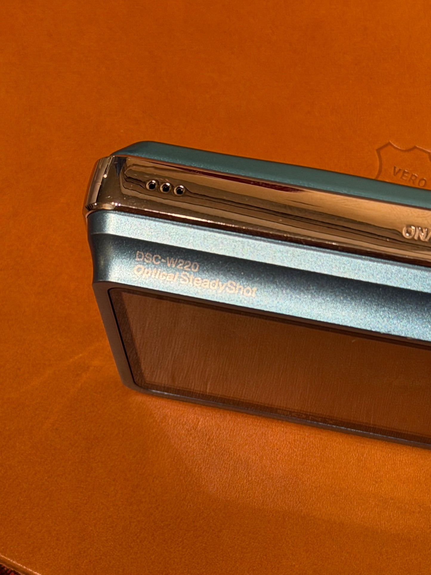 Sony Cyber-shot DSC-W220 12.1MP Blue