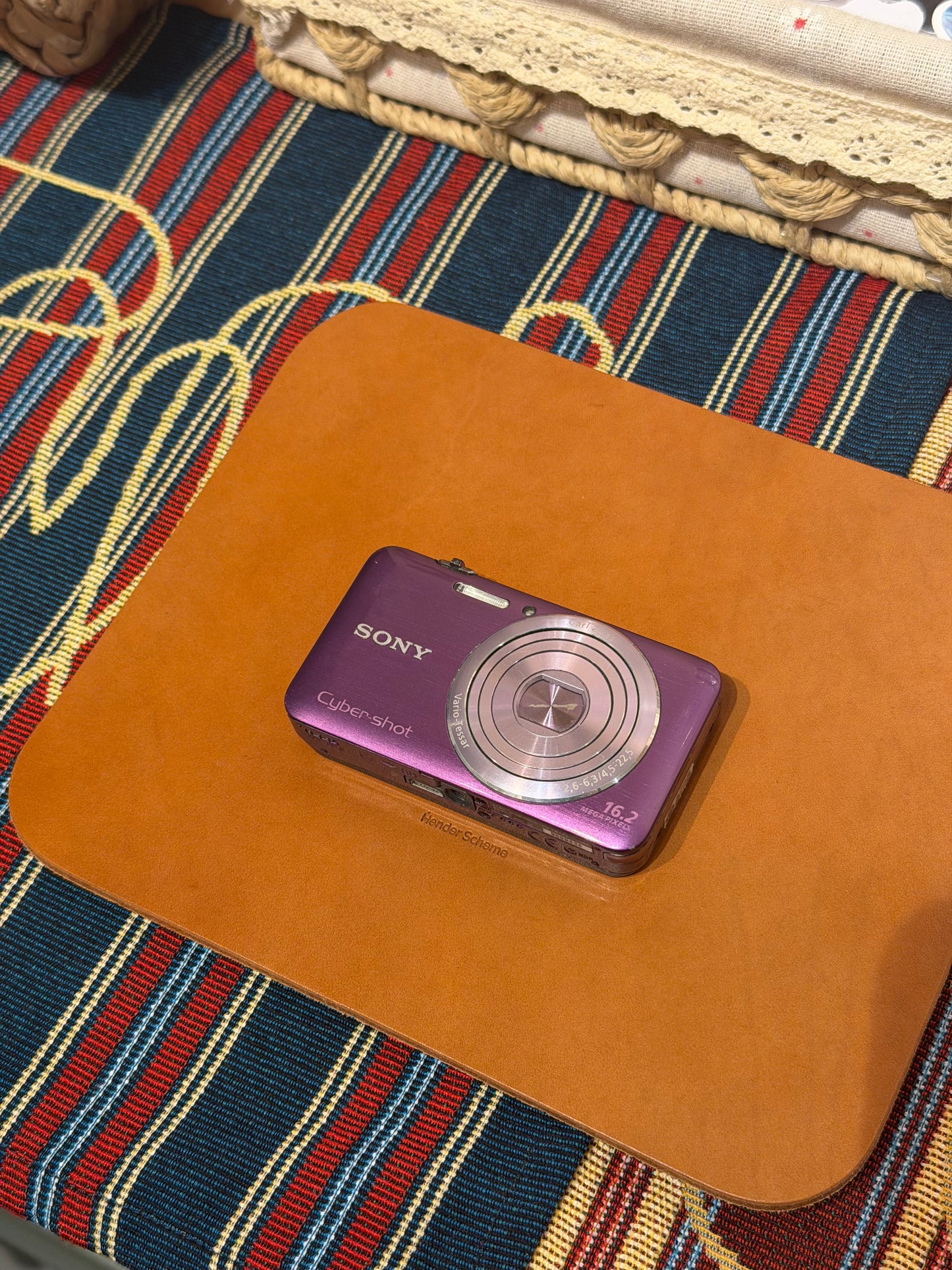 Sony Cyber‑shot DSC‑WX30 16.2MP Purple
