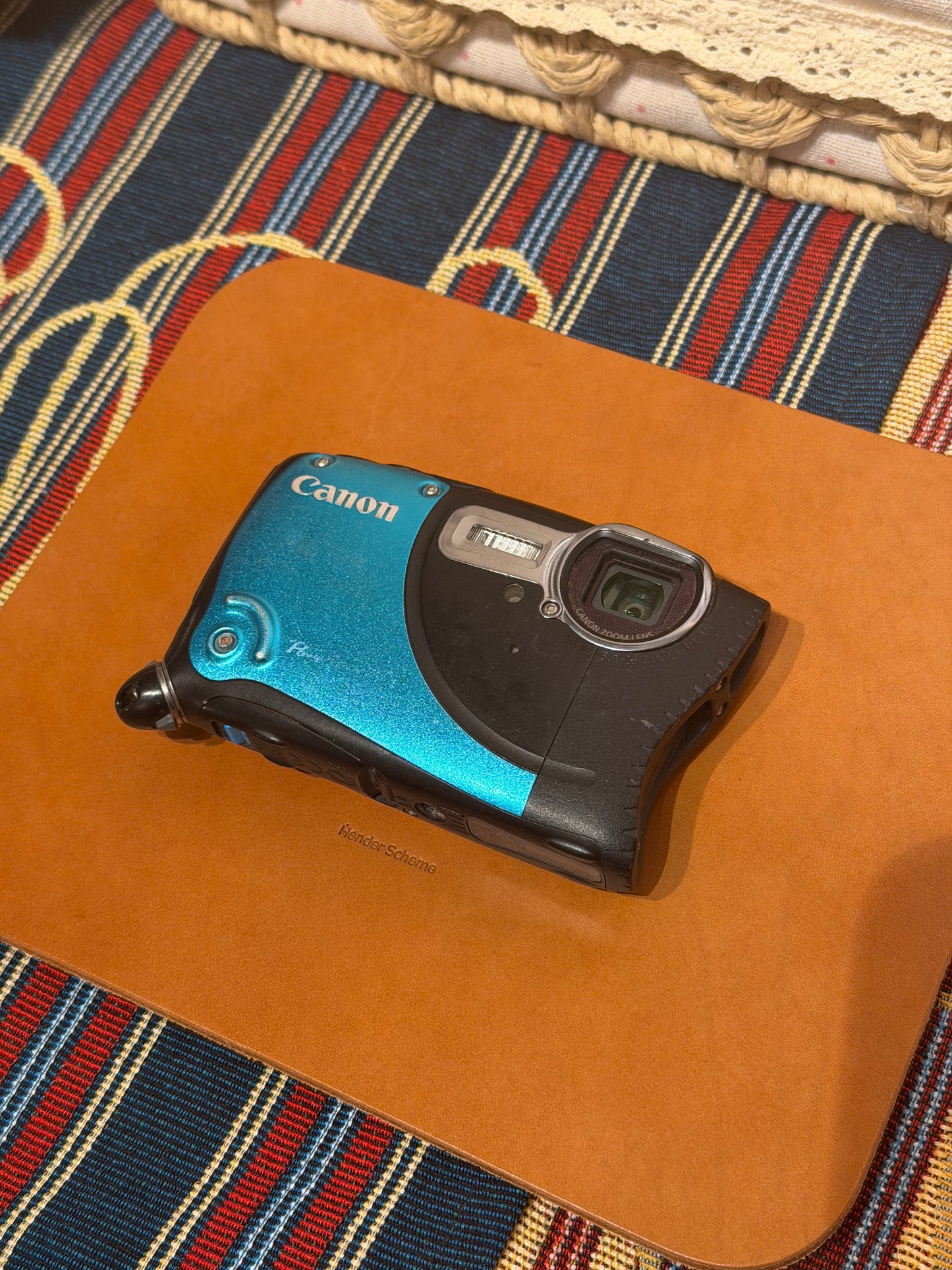 Canon PowerShot D20 12.1MP Blue