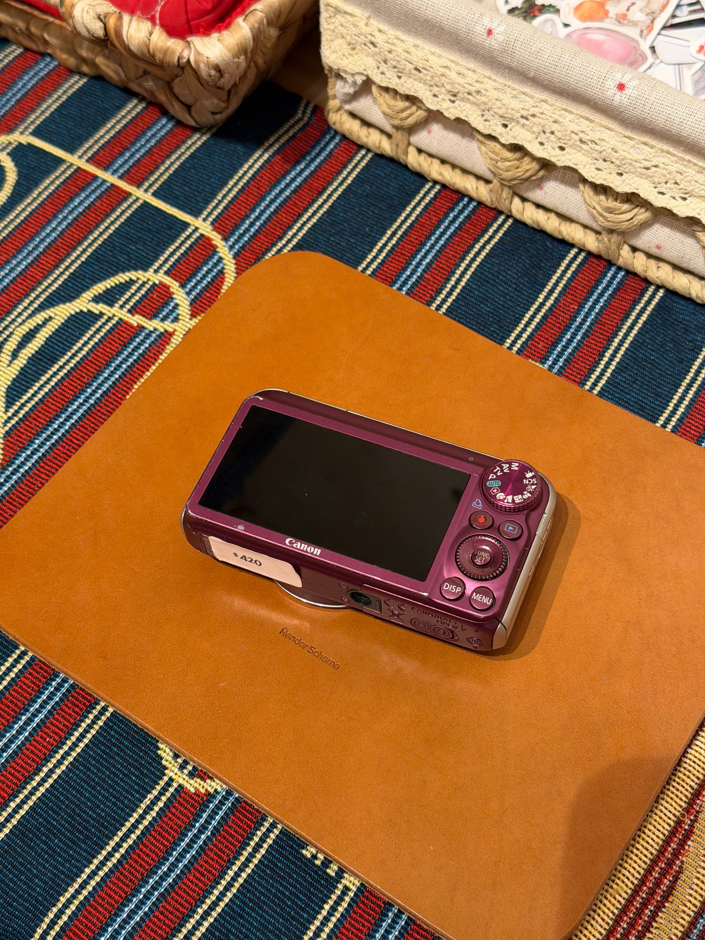 Canon PowerShot SX210 IS 14.1MP Pink
