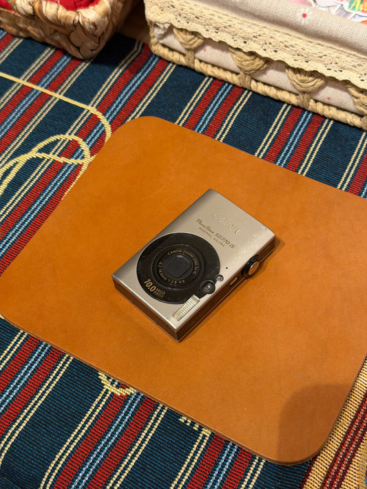 Canon PowerShot SD770 IS / Digital IXUS 85 IS 10MP Silver