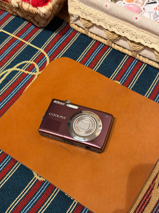 Nikon Coolpix S3000 12MP Purple