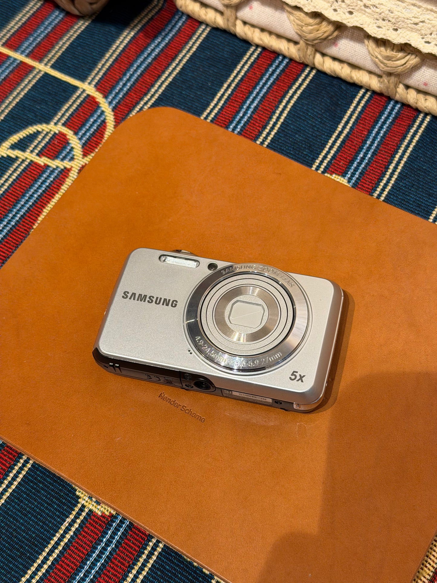 Samsung ES80 12.2MP Silver