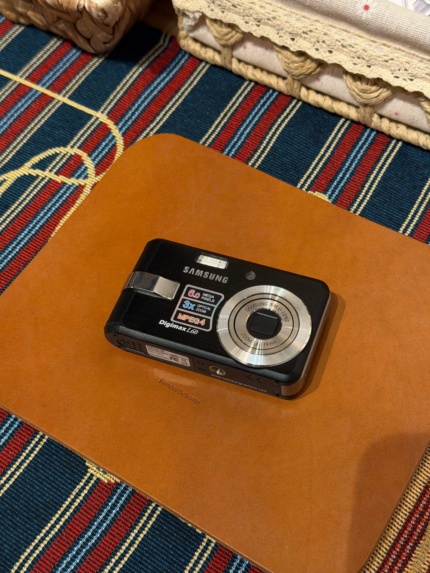 Samsung Digimax L60 6MP Black