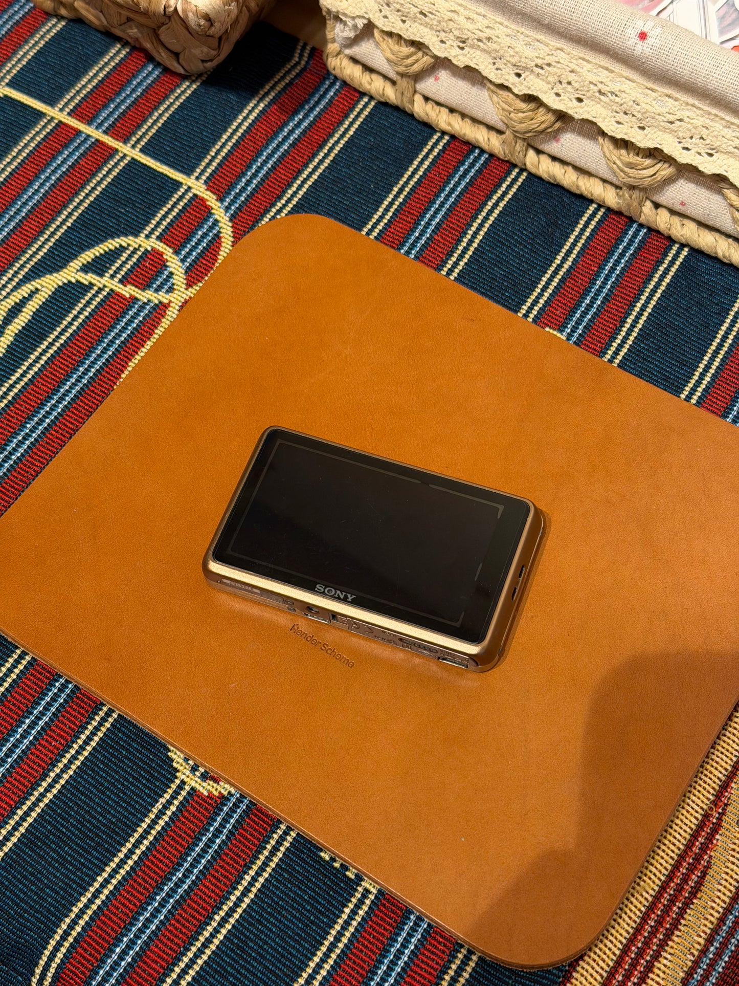 Sony TX66 / DSC‑TX66 18.2MP Gold