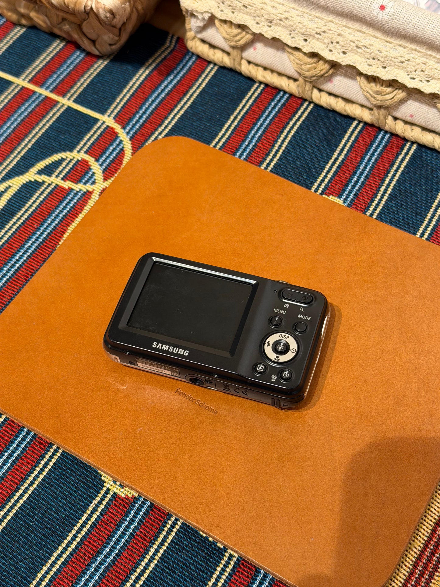 Samsung ES80 12.2MP Silver