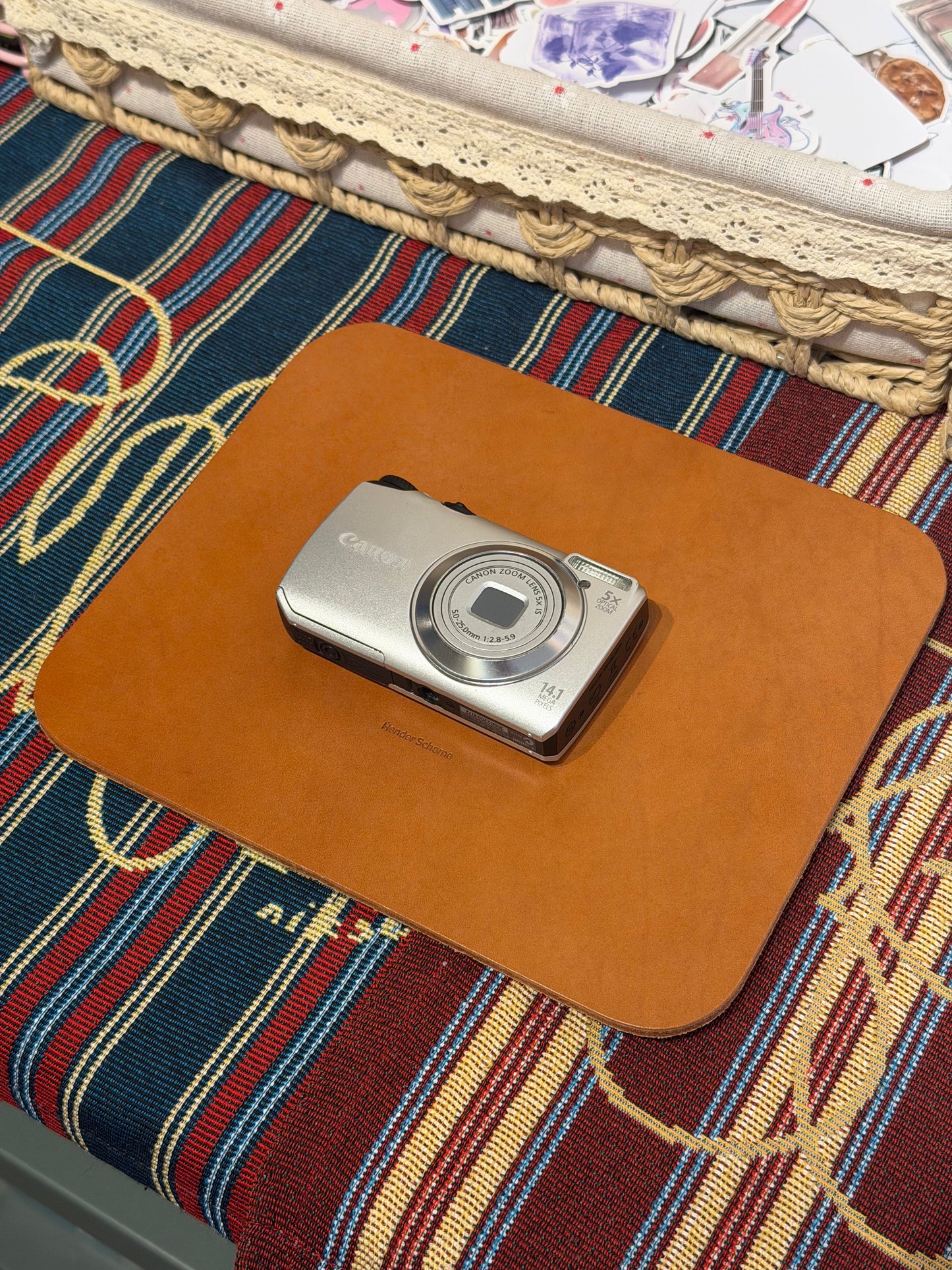 Canon PowerShot A3200 IS 14.1MP Silver