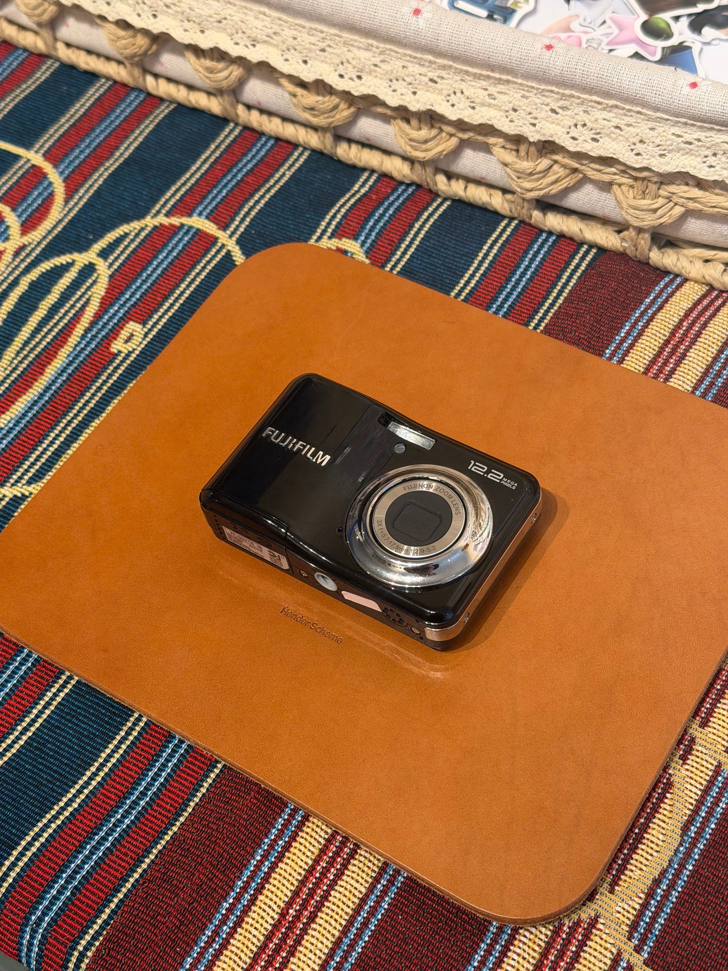 Fujifilm FinePix A220 12.2MP Black