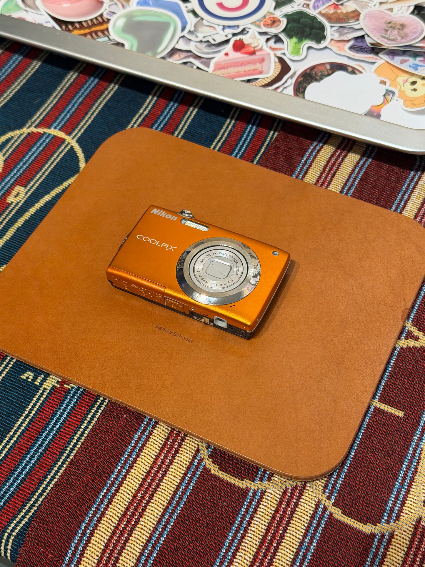 Nikon Coolpix S3000 12MP Orange