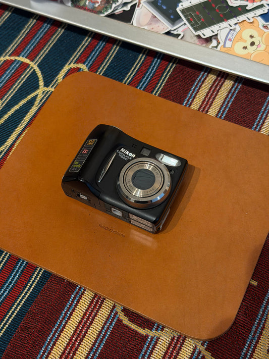 Nikon Coolpix 7600 7.1MP Black