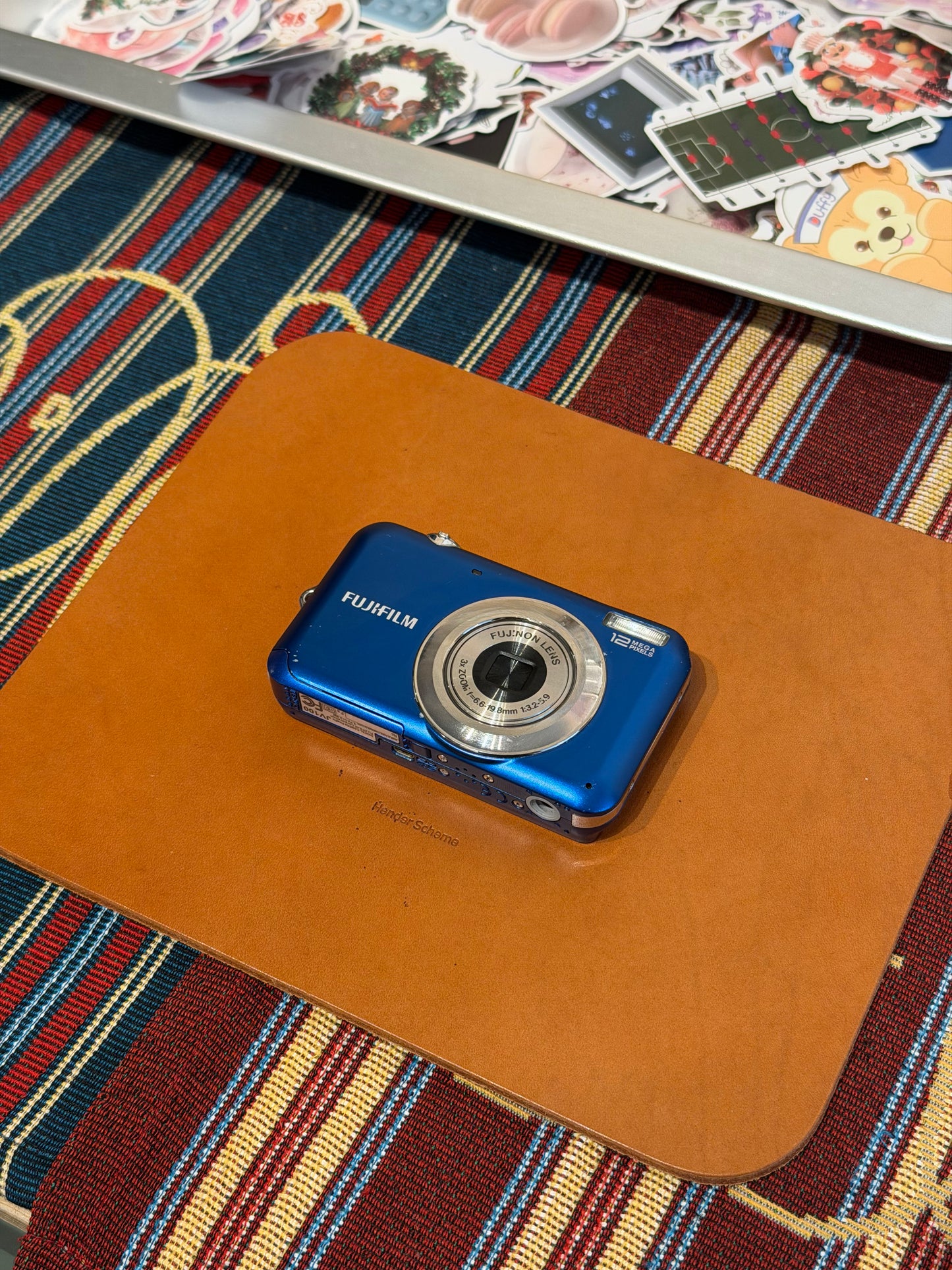 Fujifilm FinePix JV100 12.1MP Blue