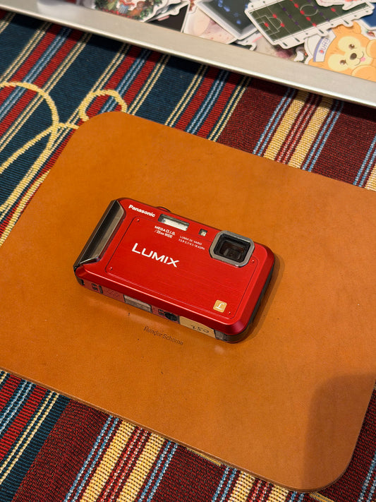 Panasonic Lumix DMC-TS20 / FT20 16.1MP Red
