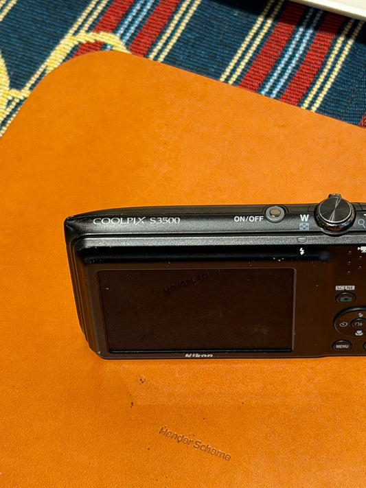 Nikon COOLPIX S3500 20.1MP Black