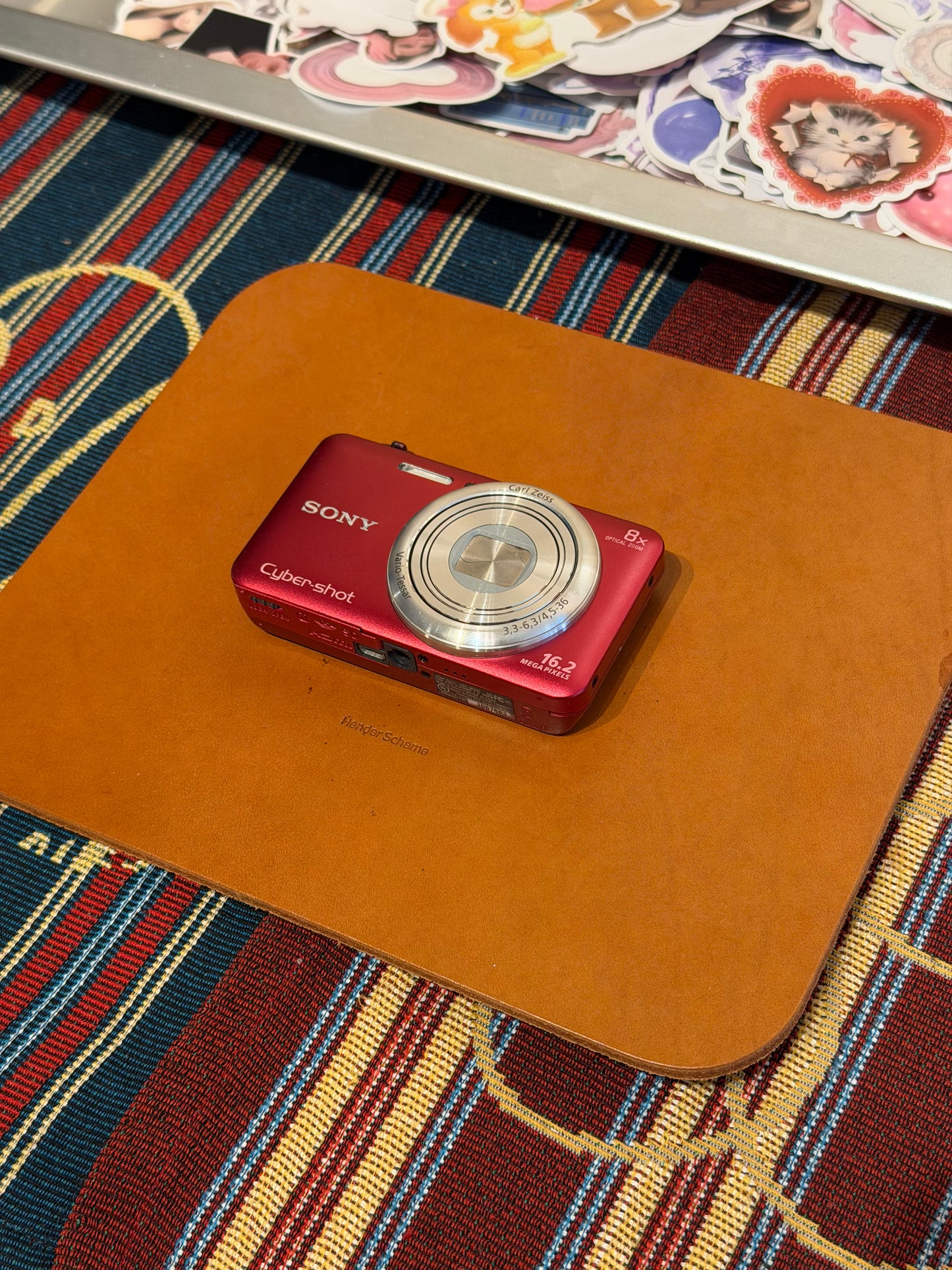 Sony Cyber-shot DSC-WX80 16.2MP Pink