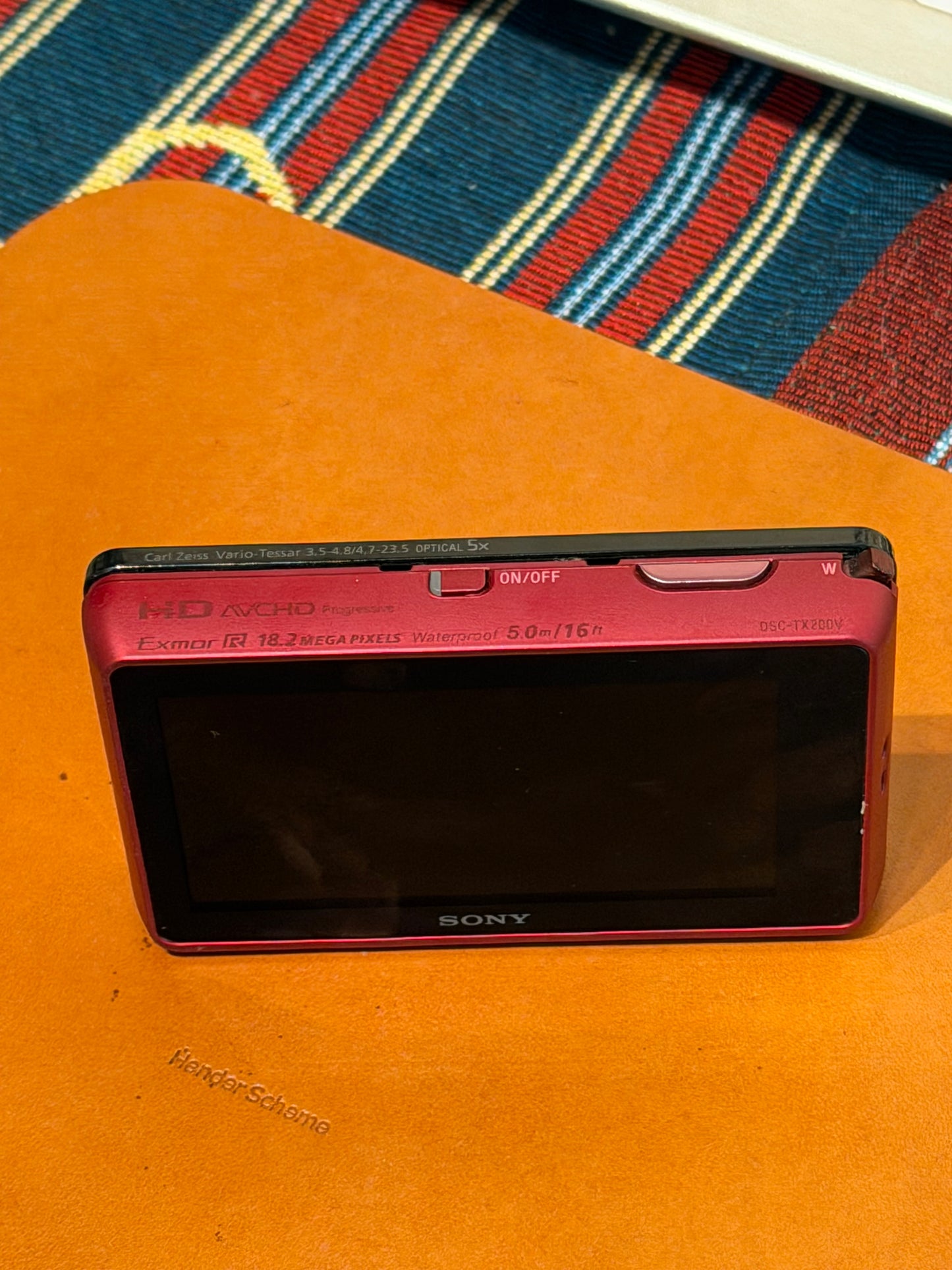 Sony Cyber-shot DSC-TX200V 18.2MP Red
