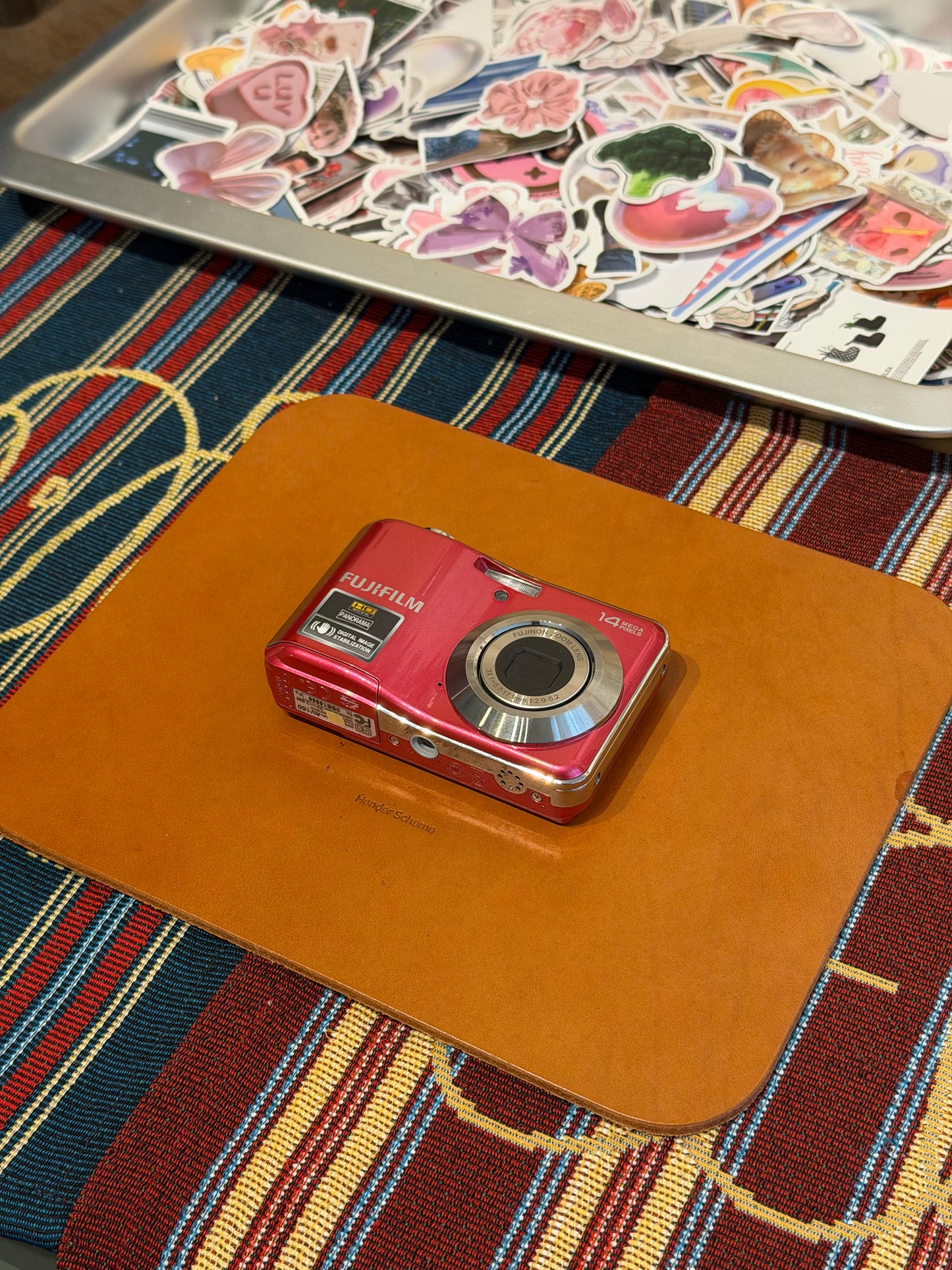 Fujifilm FinePix AV160 14MP Pink
