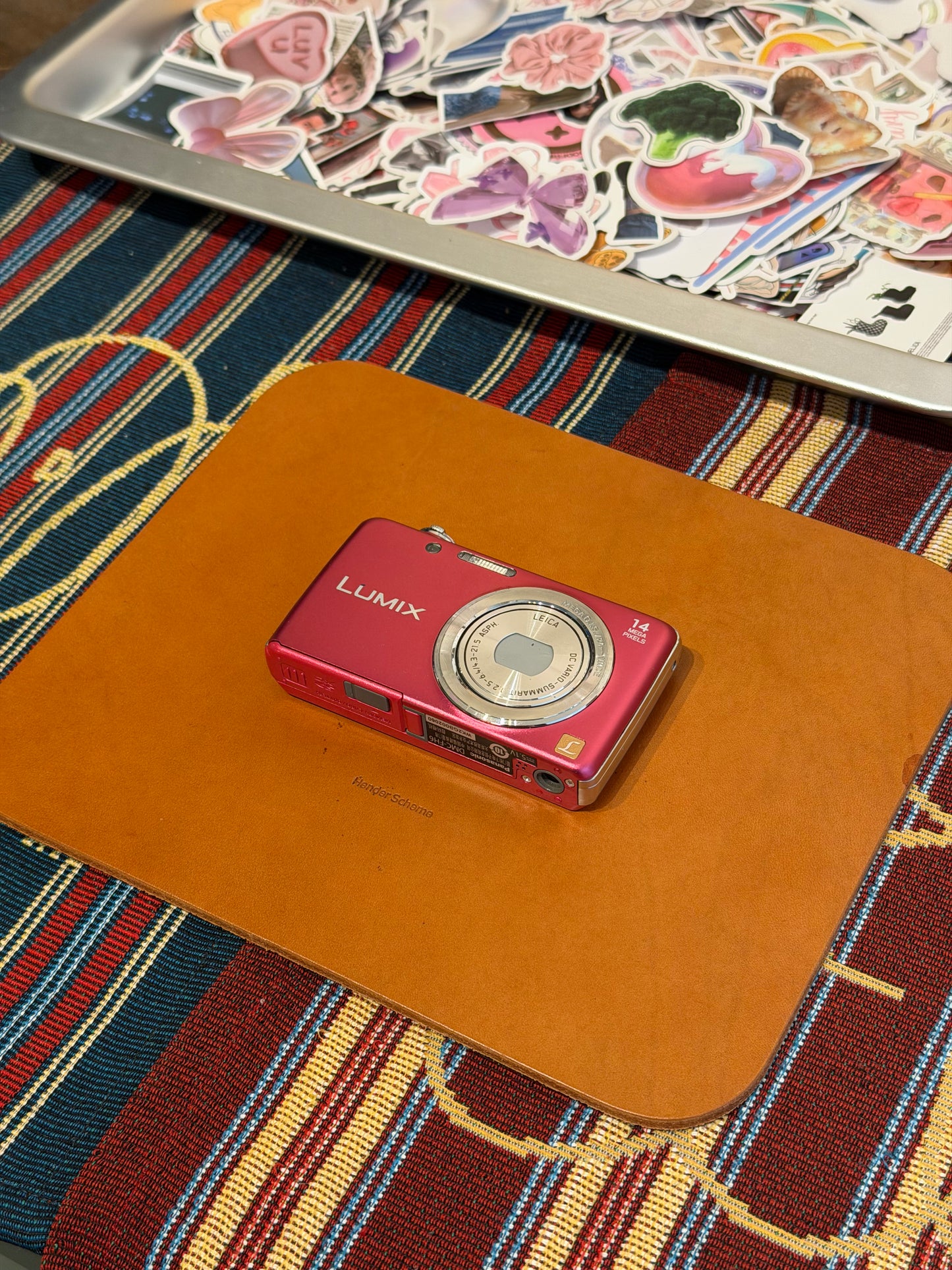 Panasonic Lumix DMC-FH6 14.1MP Pink