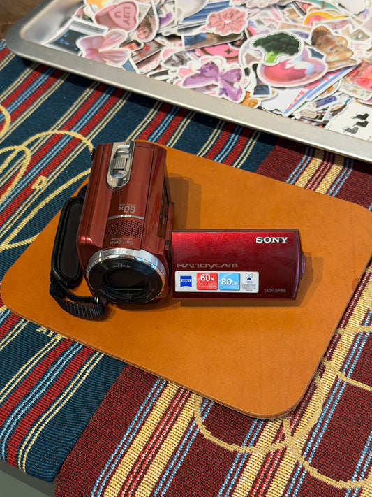 Sony Handycam DCR-SR68 Red
