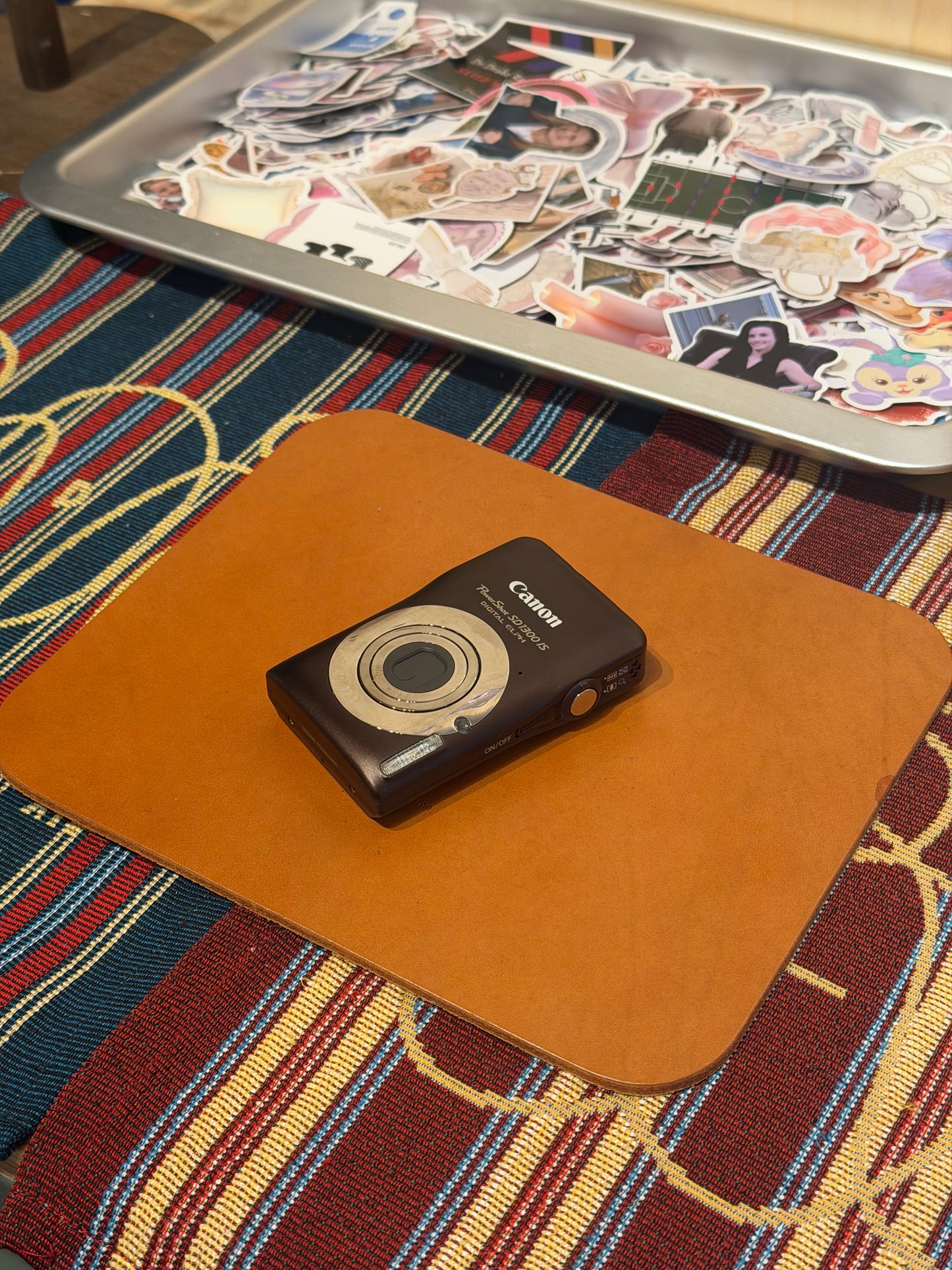 Canon PowerShot SD1300 IS (Digital IXUS 105 / IXY 200F) 12.1MP Brown