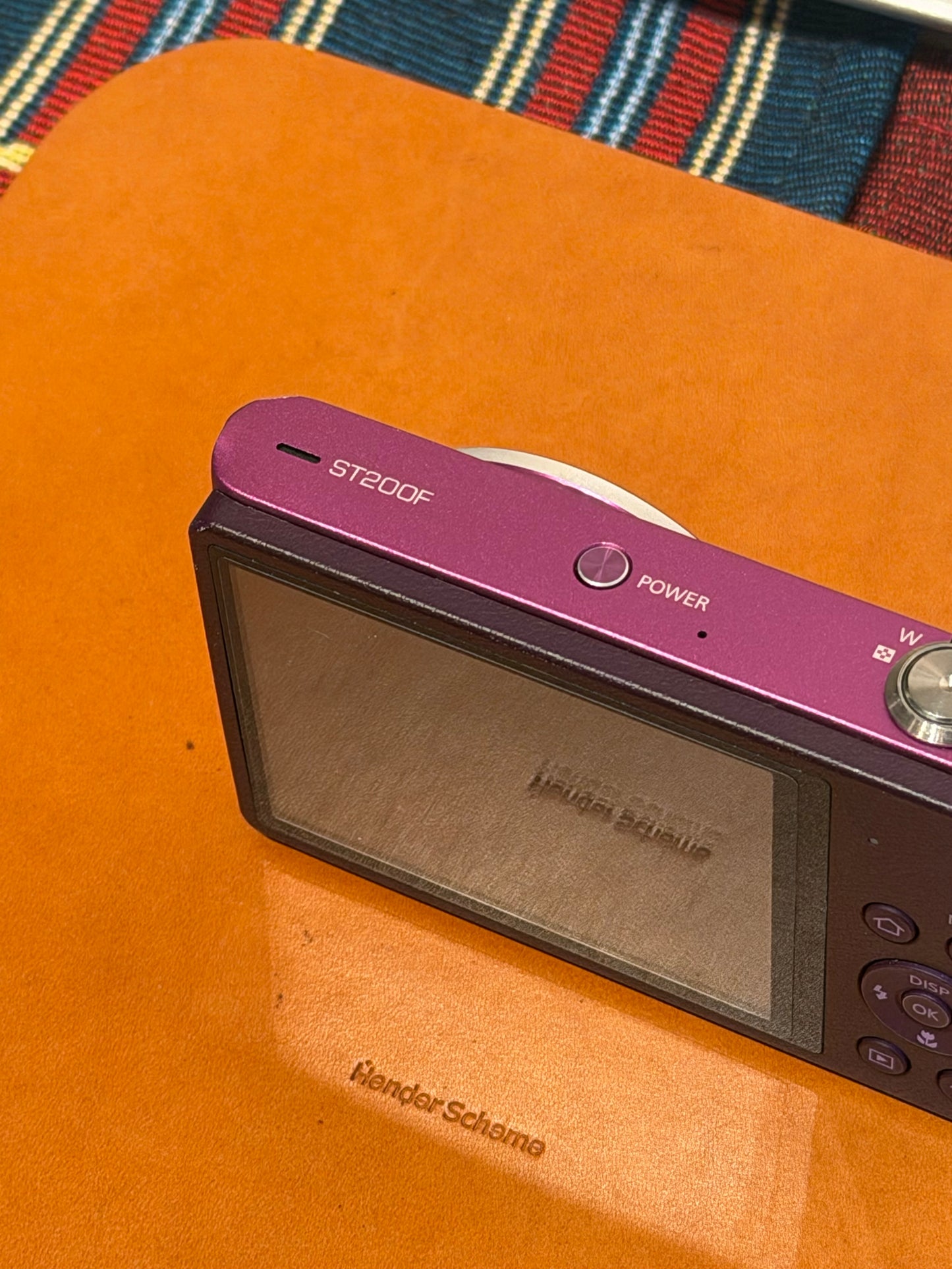 Samsung ST200F 16.1MP Purple