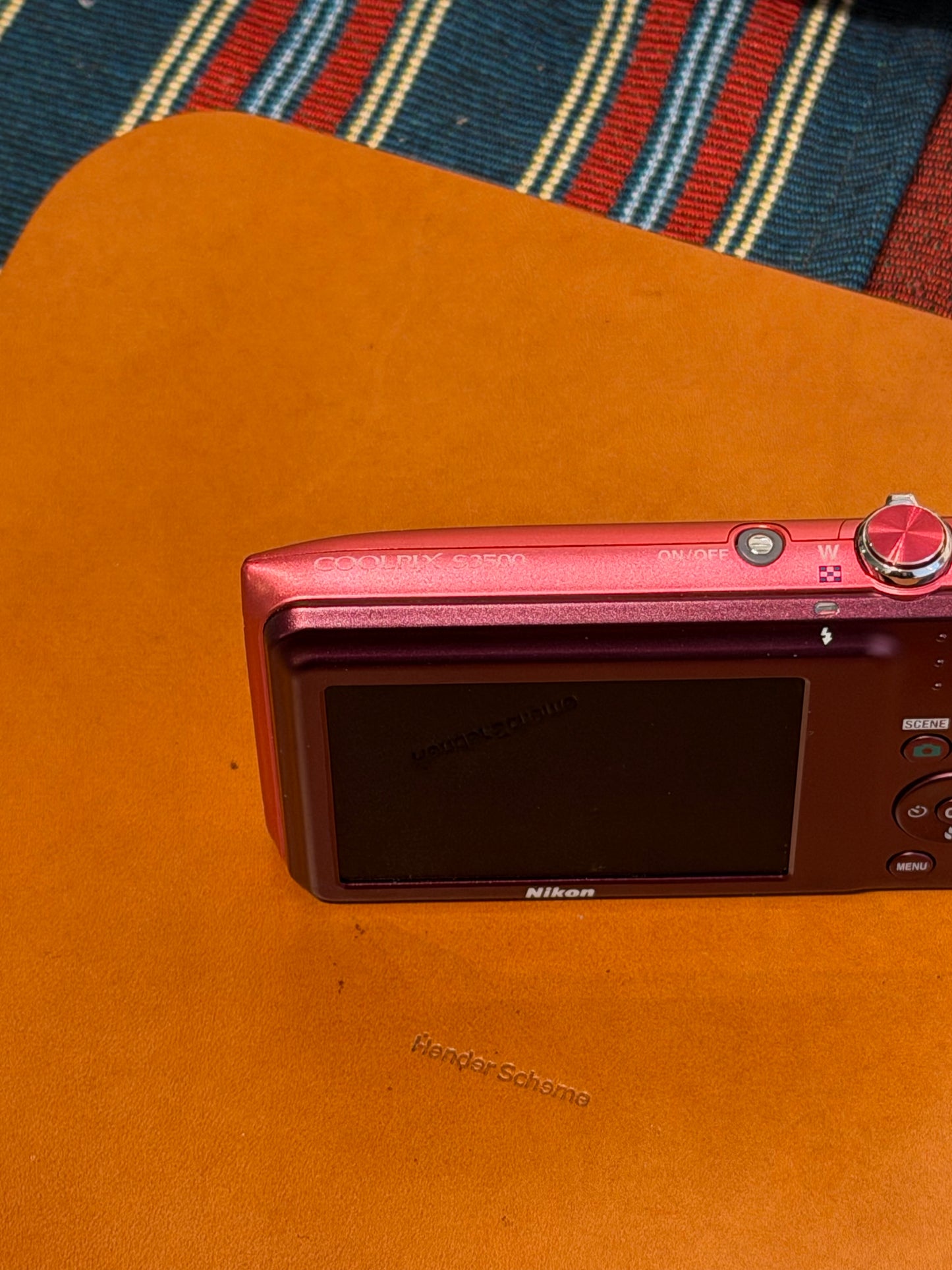 Nikon COOLPIX S3500 20.1MP Pink