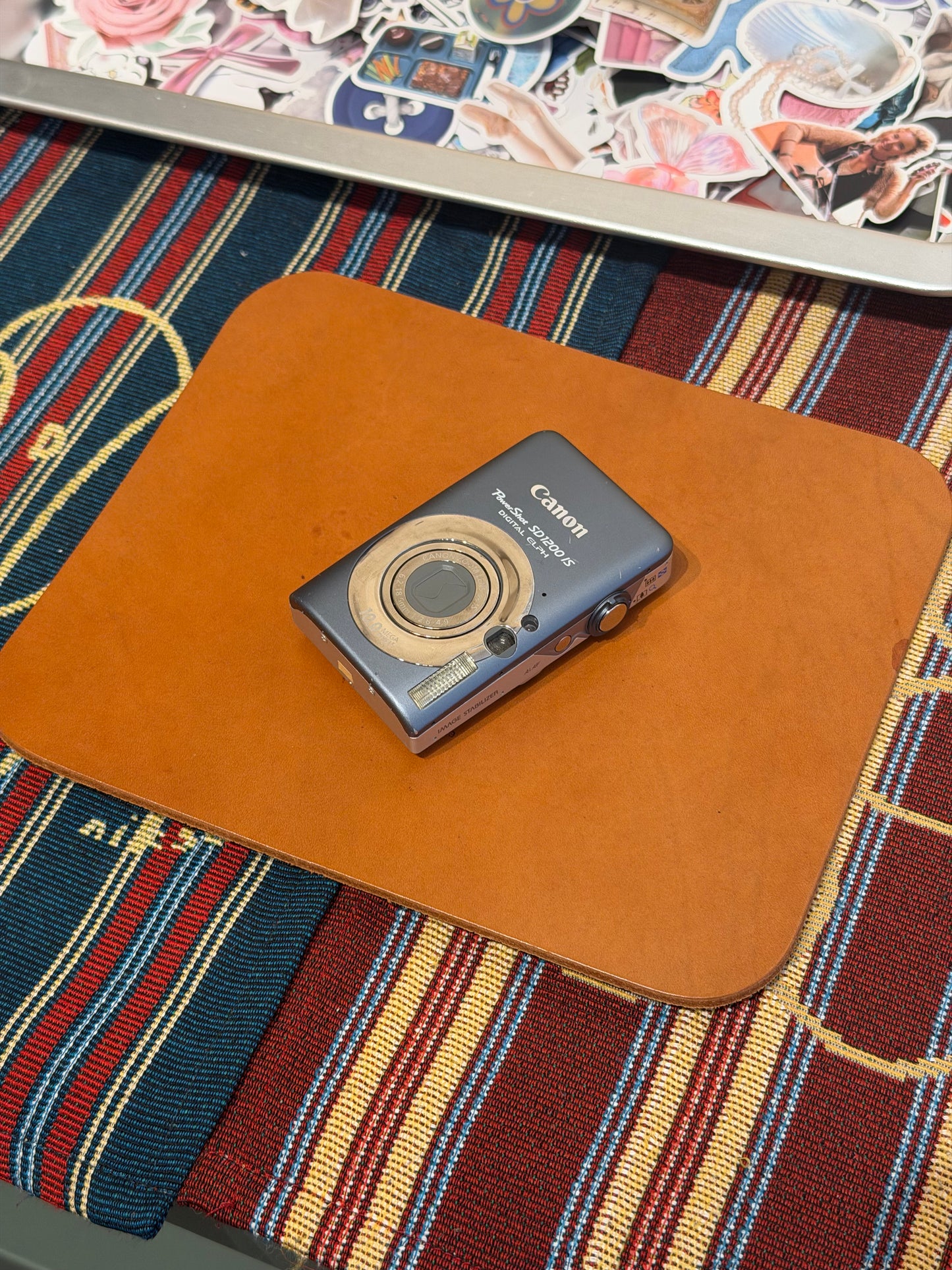 Canon PowerShot SD1200 IS / Digital IXUS 95 IS 10MP Gray