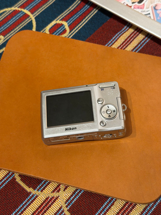 Nikon Coolpix L14 7.1MP Silver