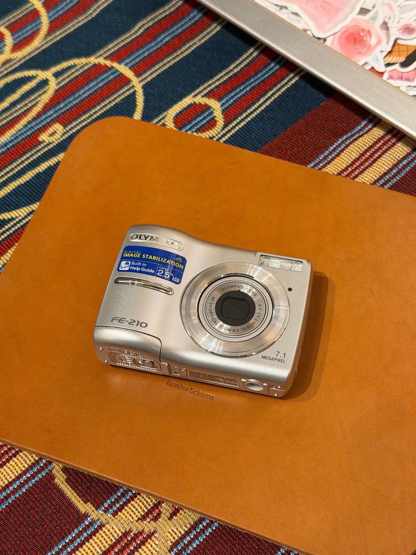 Olympus FE-210 7.1MP Silver