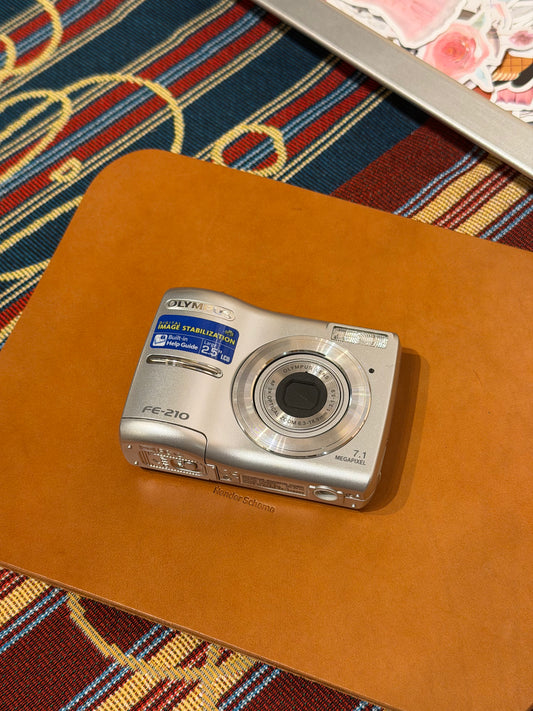 Olympus FE-210 7.1MP Silver