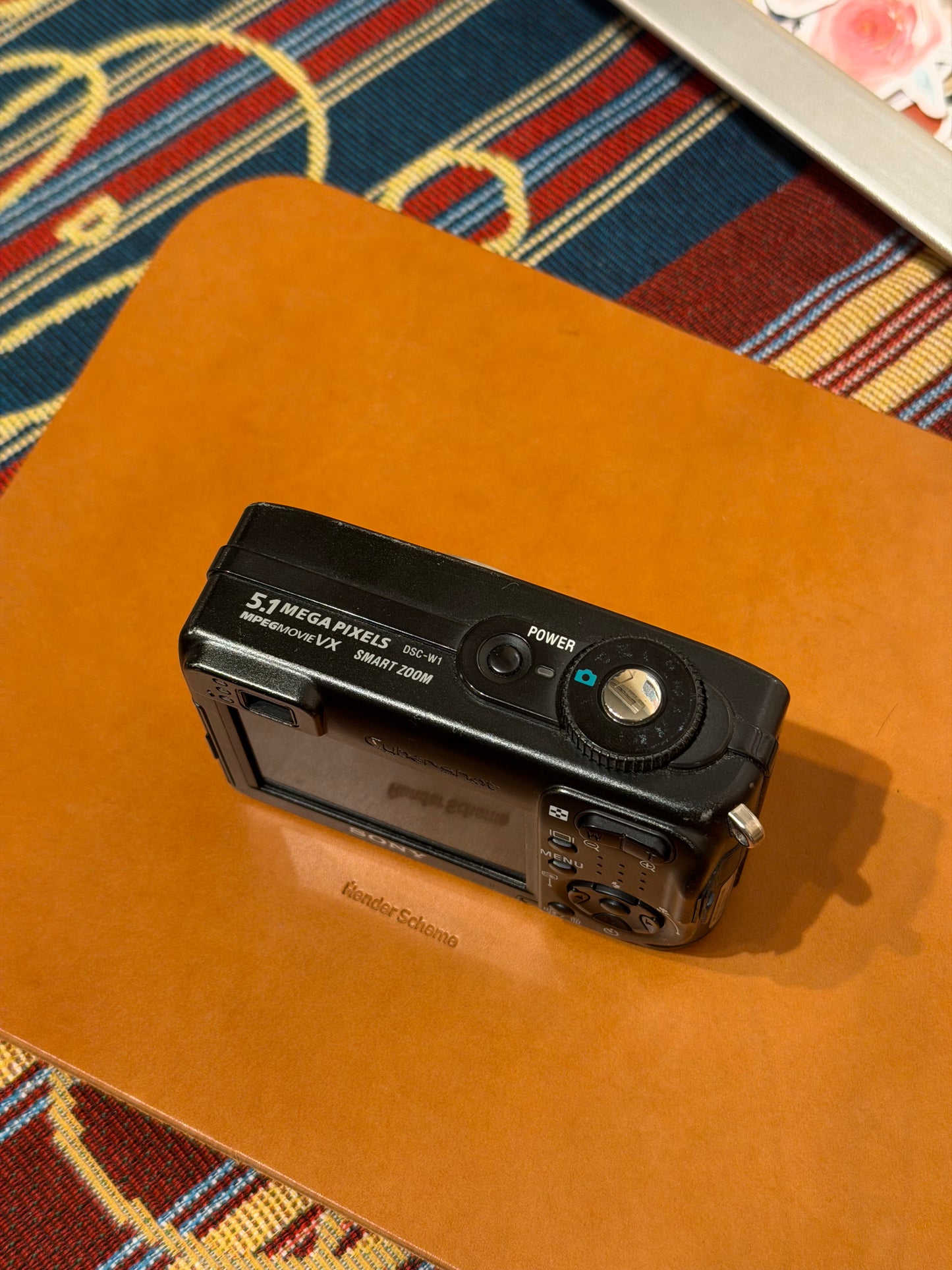 Sony Cyber-shot DSC-W1 5.0MP Black