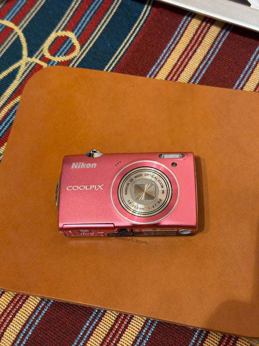 Nikon Coolpix S5100 12.2MP Pink