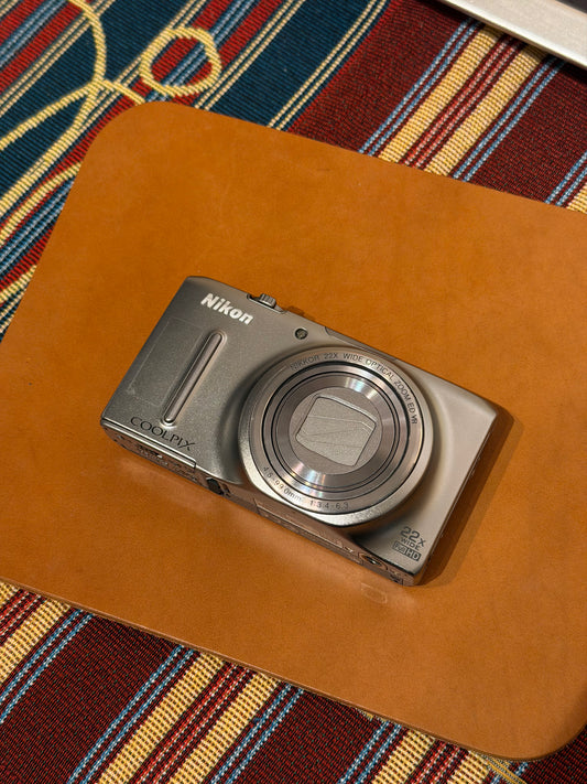 Nikon Coolpix S9500 18.1MP Silver